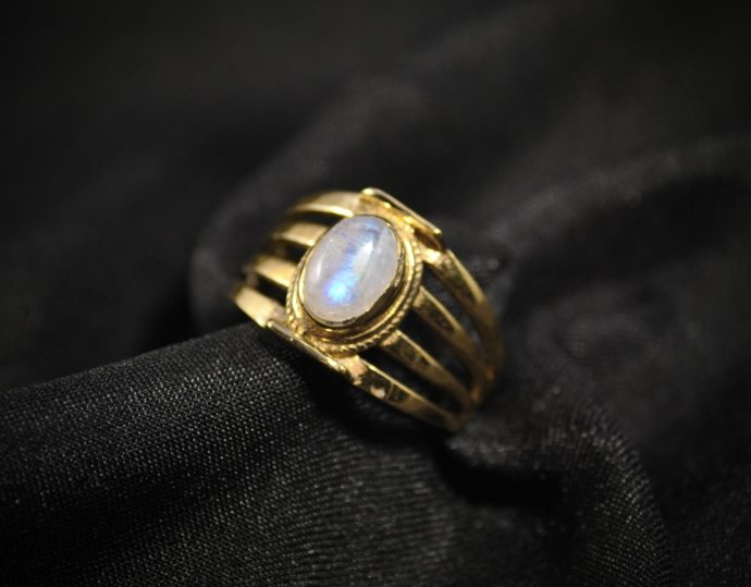 brass-gemstone-ring
