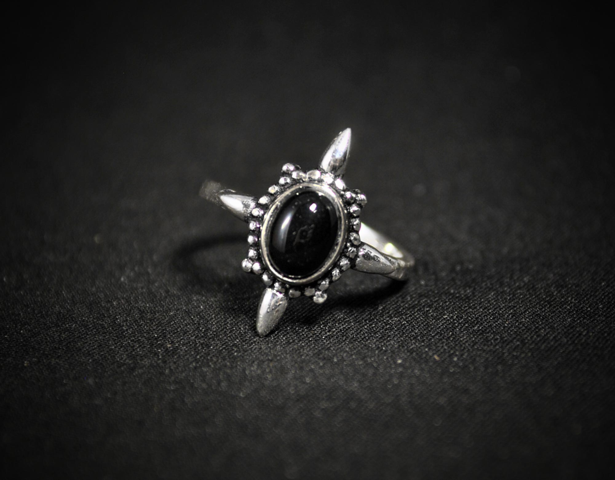 onix silver ring